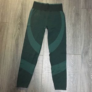 PINK Leggings